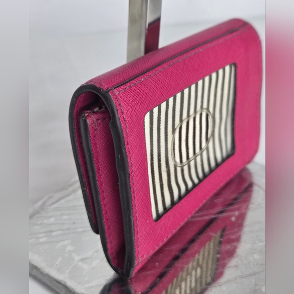 Henri Bendel Small Fuchsia Leather Wallet - Picture 5 of 10